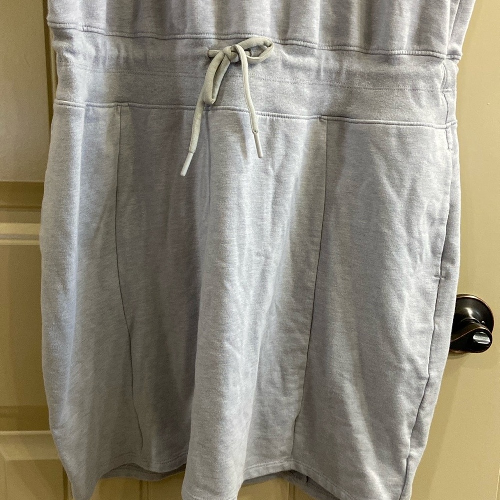 Pullover Athletic Dress by The NorthFace Brand.  EUC! - Picture 5 of 16